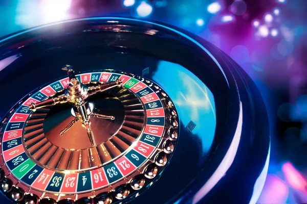 alonica platform homepage showing Quickspin, live tables, and Liga 1 betting sections